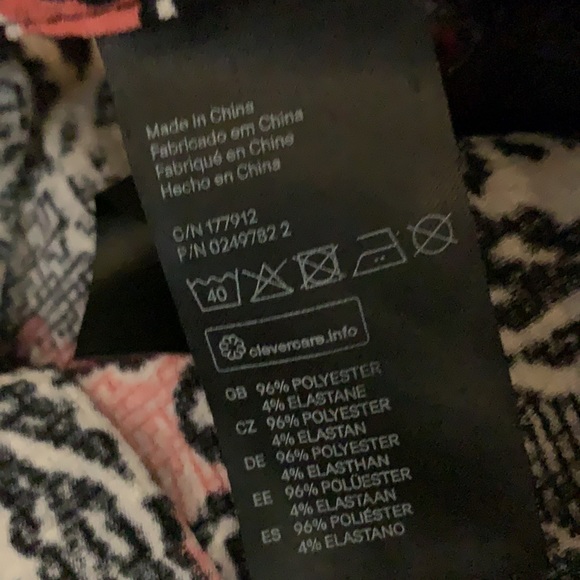 H&M Women’s Pleated Midi skirt, size 8 - Picture 3 of 4